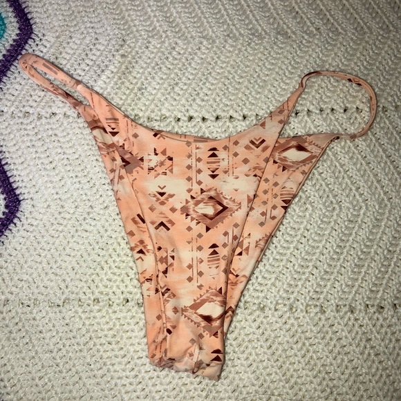 Mazorca Swim High Cut Bottom - Picture 5 of 6